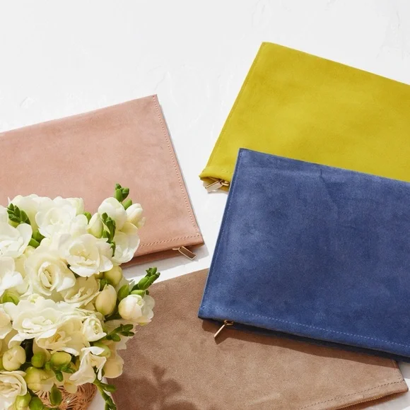 Aerin quiet luxury minimalist suede zip clutch pouch in neutral Sand - Picture 2 of 11